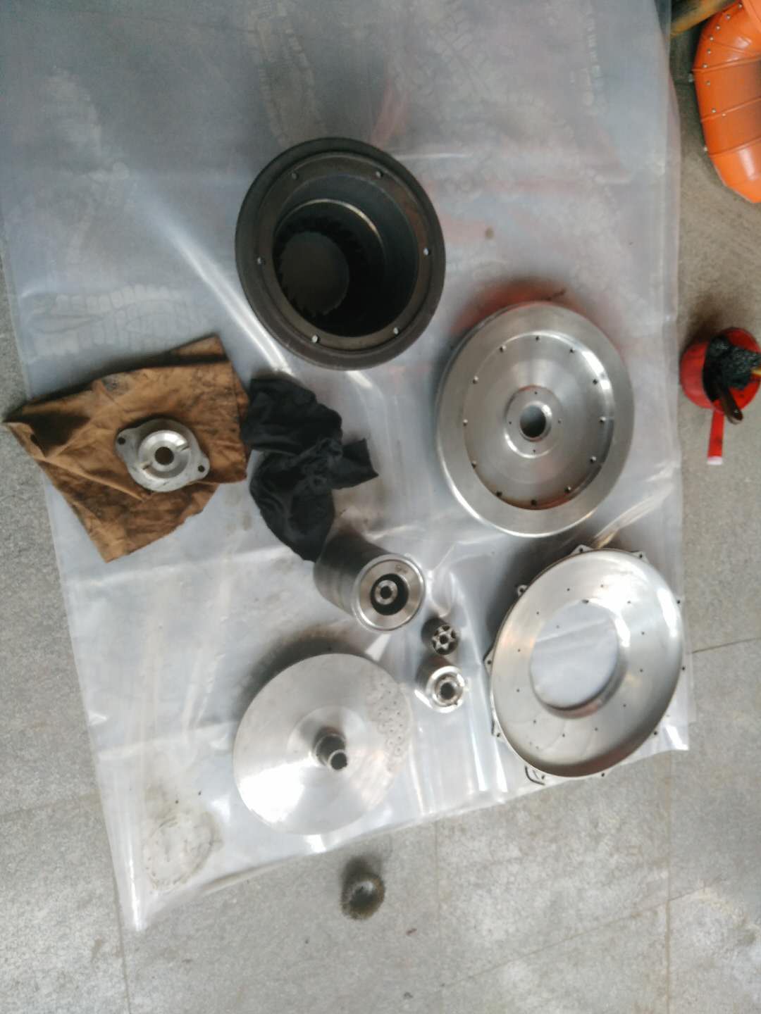 某项目20蒸汽锅炉扎克重油燃烧器保养